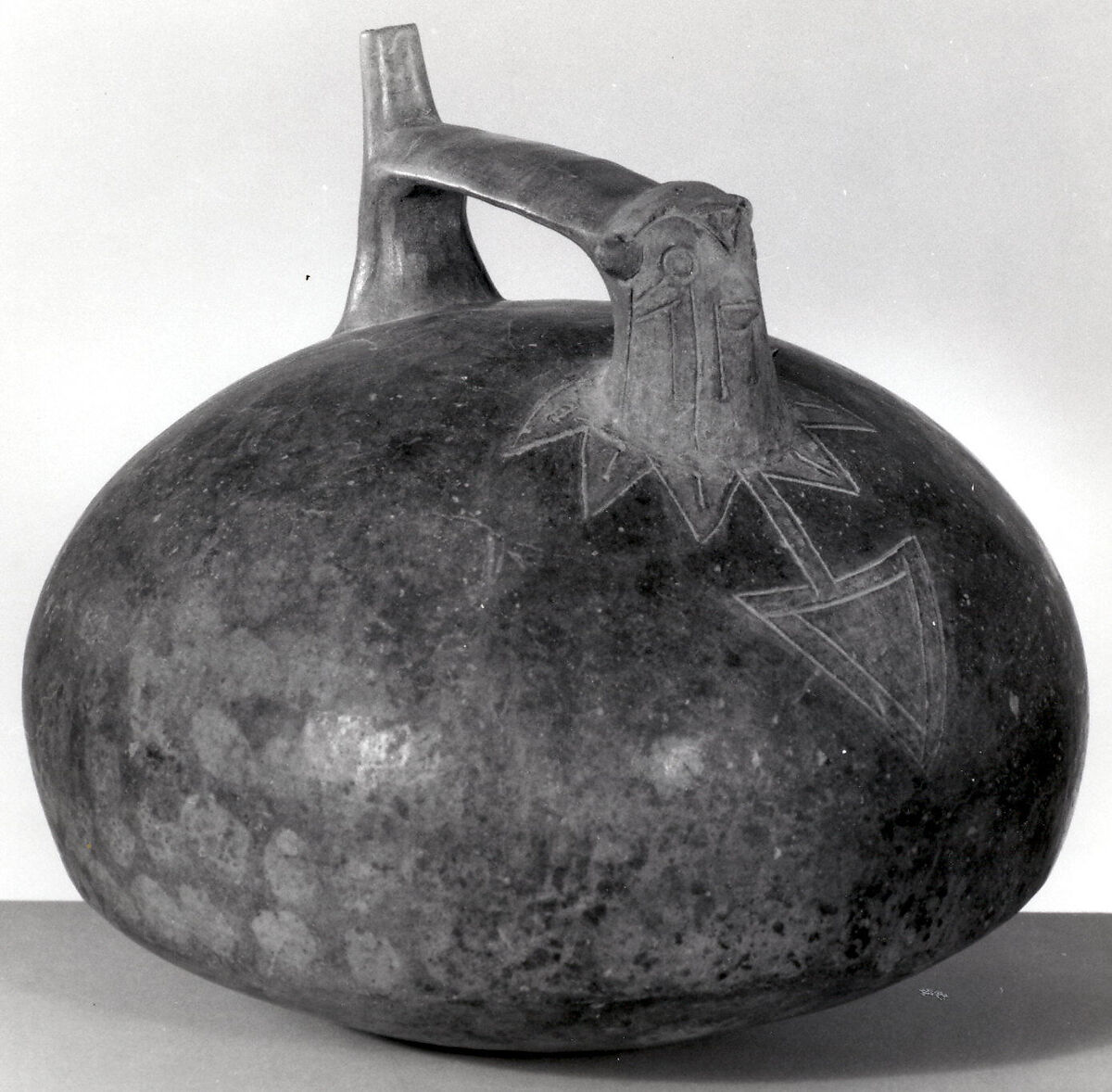 Double Spout and Bridge Bottle with Bird, Ceramic, slip, pigment, Paracas 