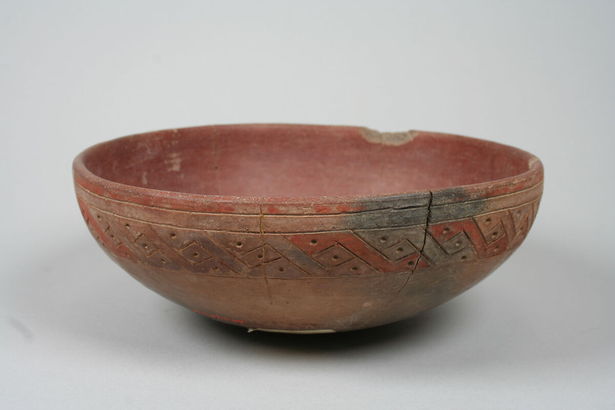 Incised Painted Bowl, Ceramic, slip, pigment, Paracas 