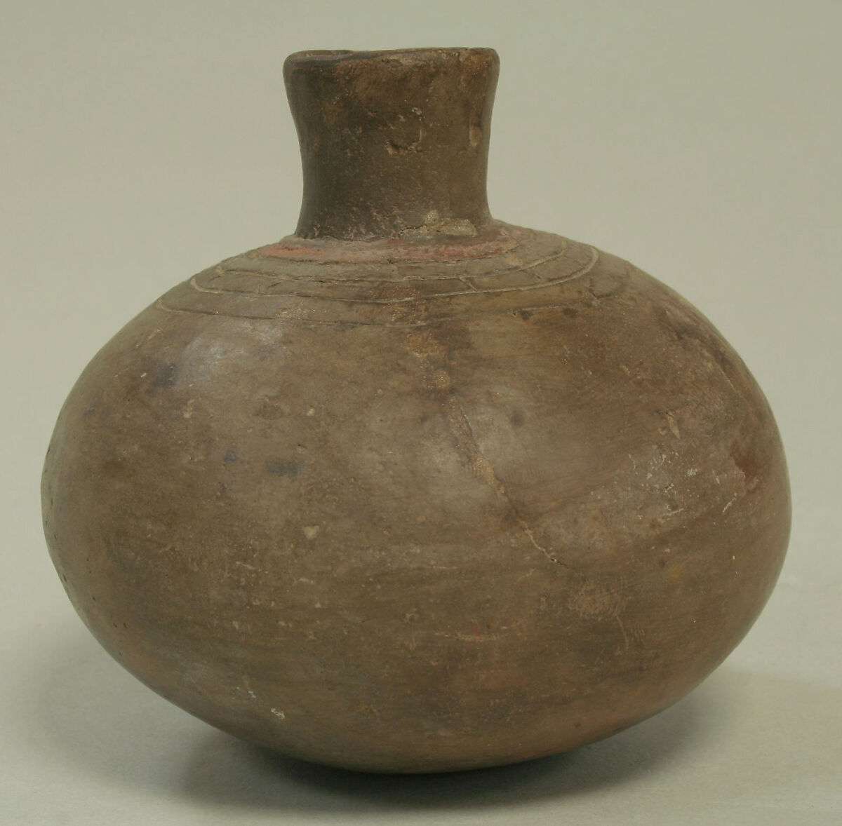 Single Spout Bottle with Incised Rings, Ceramic, pigment, Paracas 