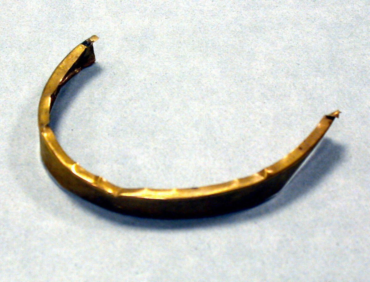 Hammered Gold Half Band, Gold (hammered), Peruvian 