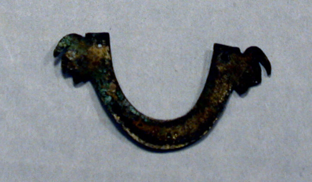 Hammered Silver Arc Ornament, Silver, gilt, Chimú 