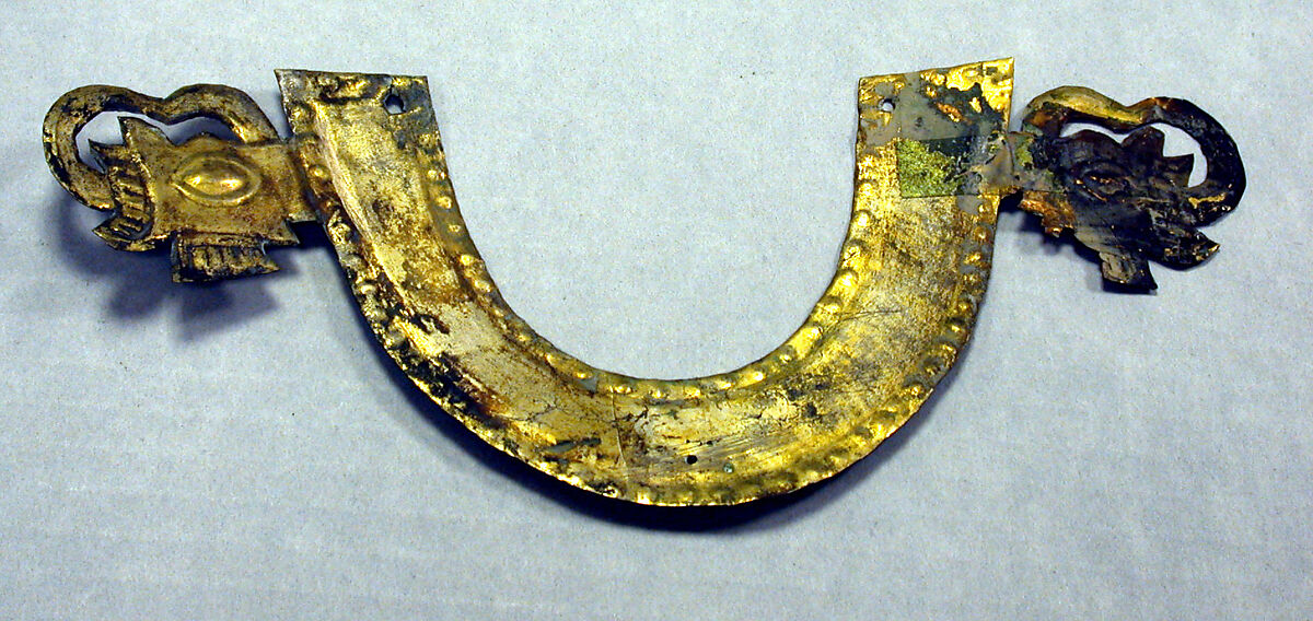 Hammered Silver Arc Ornament, Silver (hammered), gilt, Chimú 