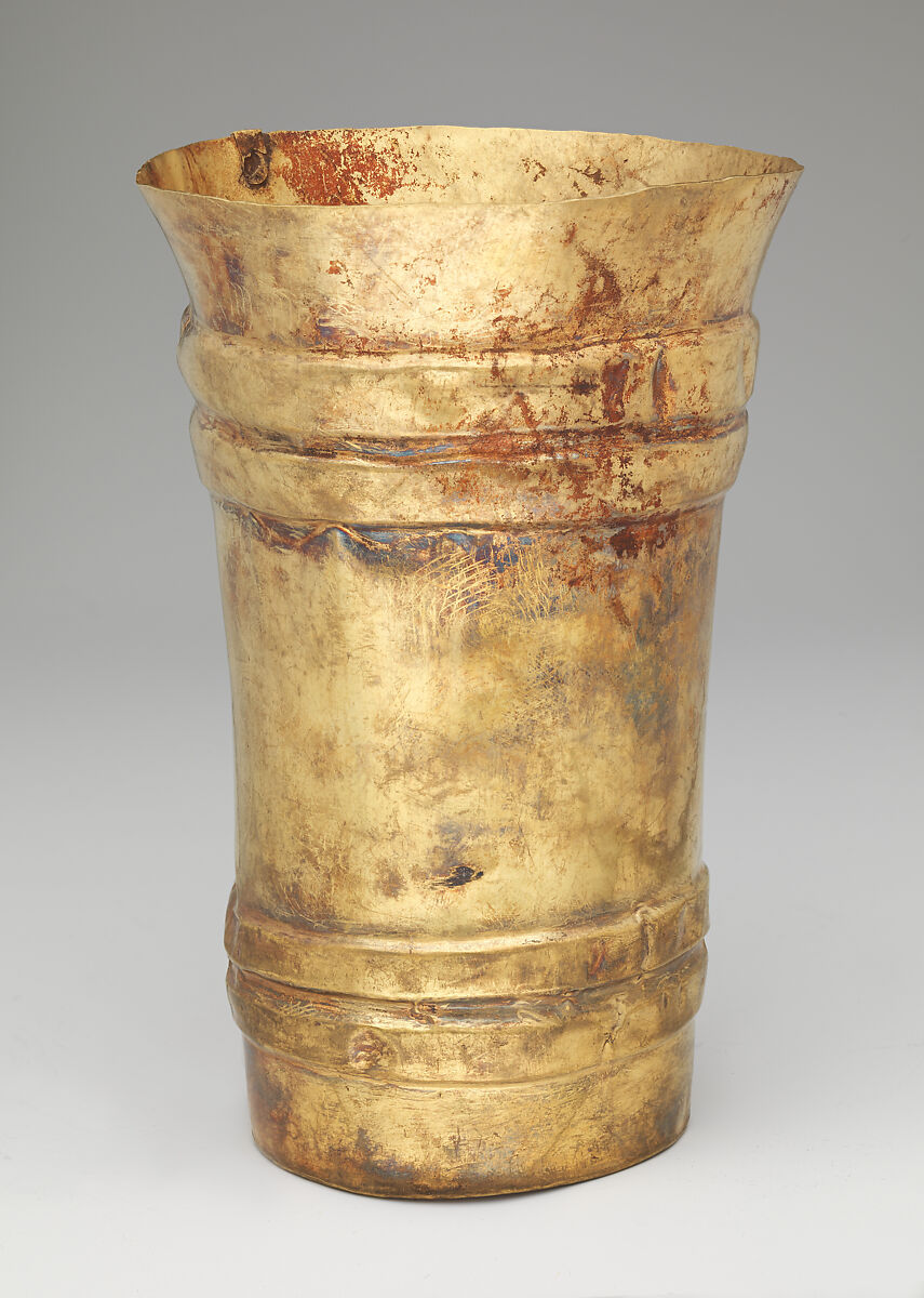 Beaker, Lambayeque (Sicán) artist(s), Gold, Lambayeque (Sicán) 