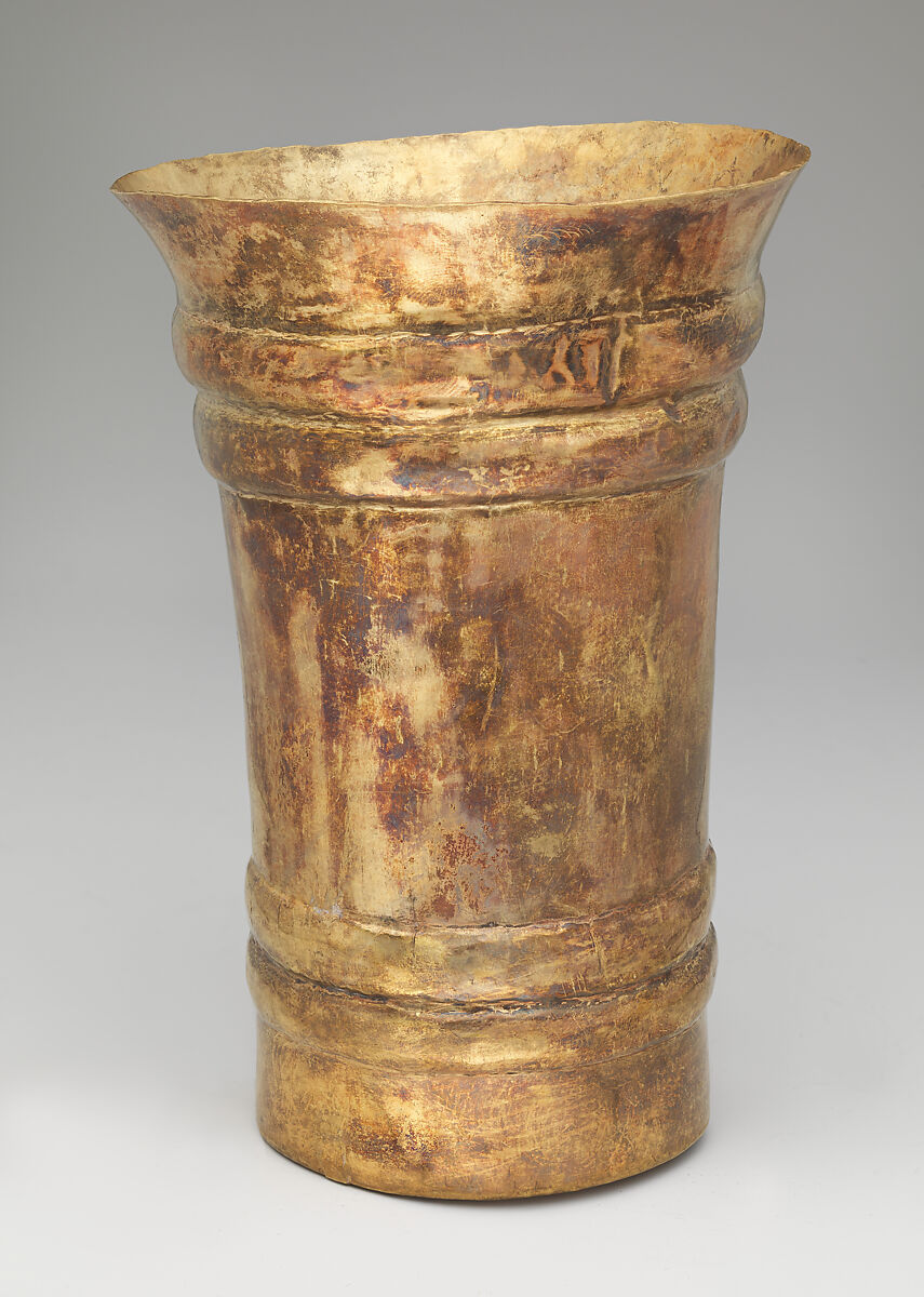 Beaker, Lambayeque (Sicán) artist(s), Gold, Lambayeque (Sicán)