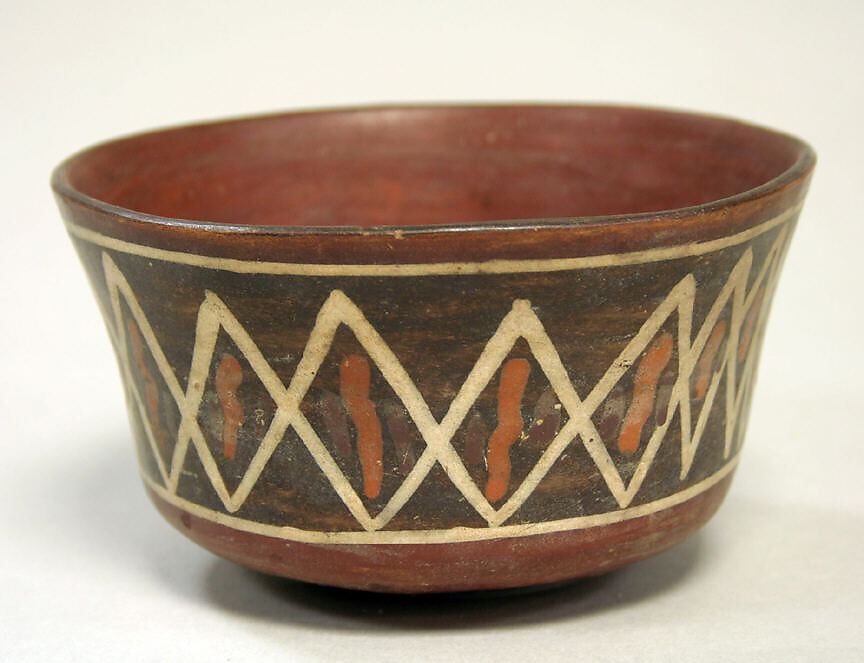 Painted Bowl with Diagonal Lines, Ceramic, pigment, Nasca 