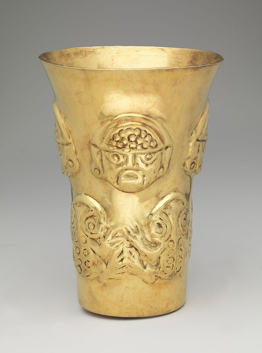 Beaker with heads and toads, Lambayeque (Sicán) artist(s), Gold, Lambayeque (Sicán) 