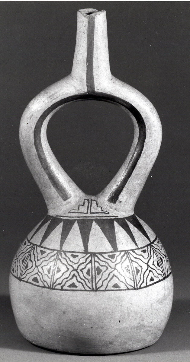 Geometric Pattern Bottle, Ceramic, pigment, Moche