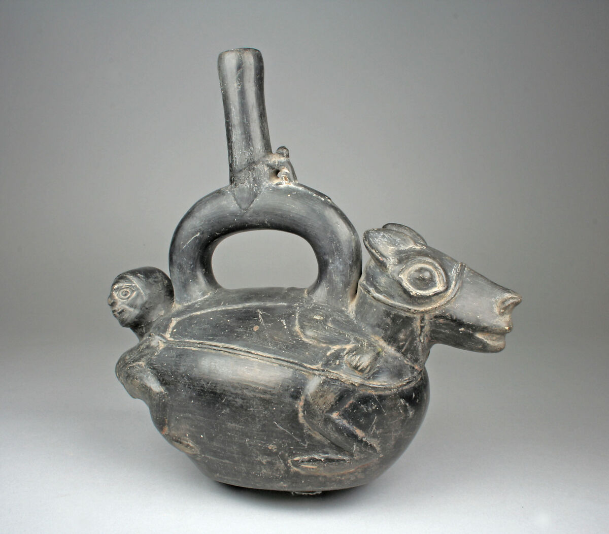 Llama Bottle, Ceramic, Chimú 