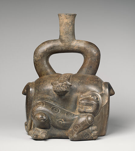 Stirrup-spout bottle with feline and serpent