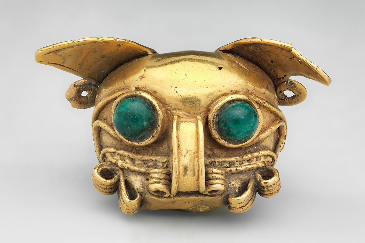 Feline-Head Pendant, Gold, greenstone inlay, Coclé (Macaracas) (?)