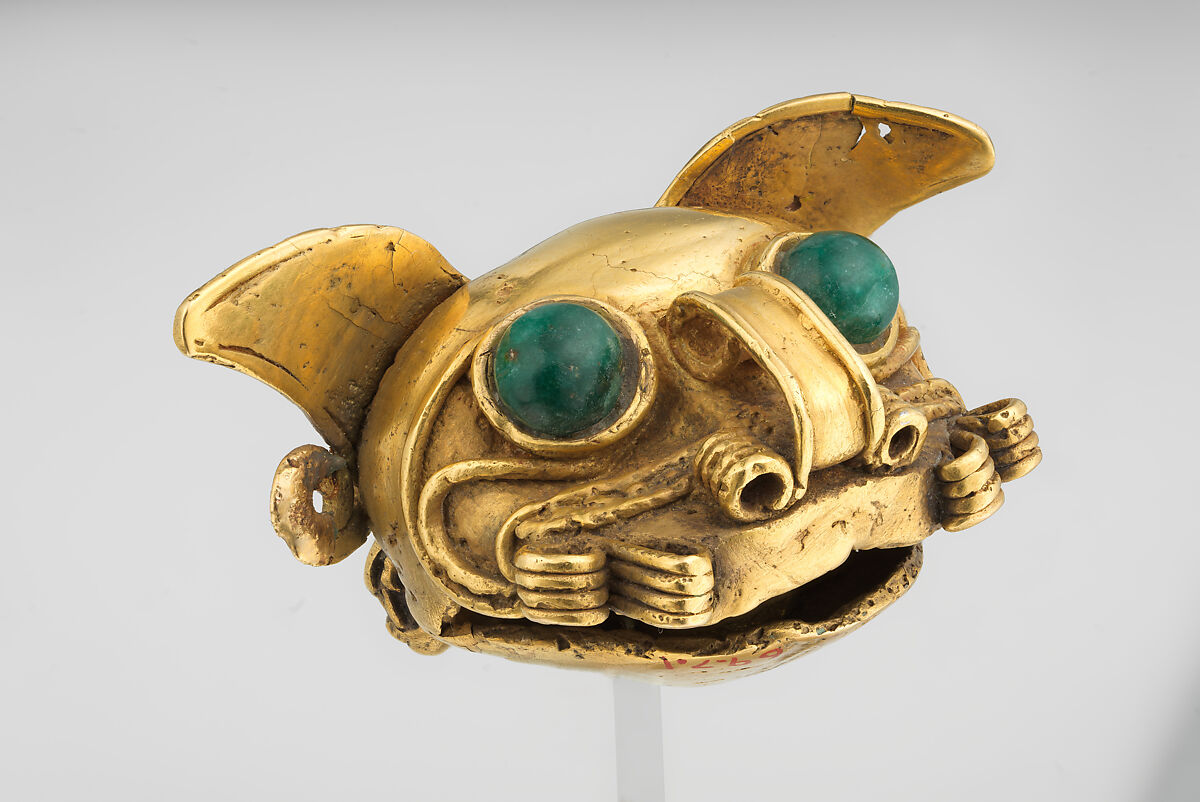 Feline-Head Pendant, Gold, greenstone inlay, Coclé (Macaracas) (?)