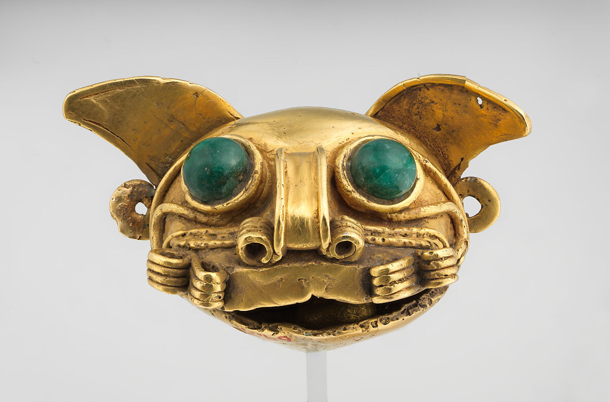 Feline-Head Pendant, Gold, greenstone inlay, Coclé (Macaracas) (?)