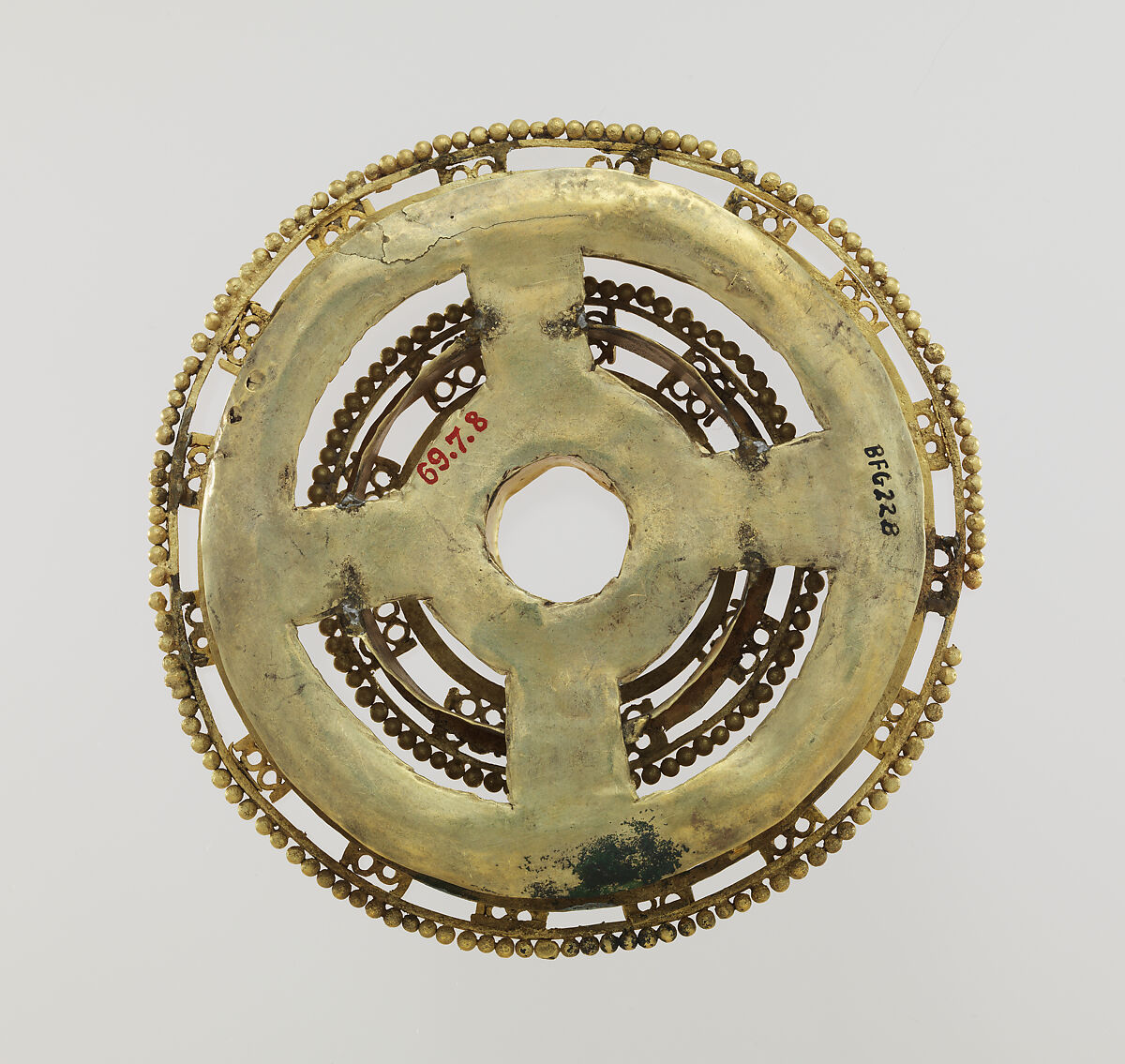 Earflare, Lambayeque (Sicán) artist(s), Gold, Lambayeque (Sicán)