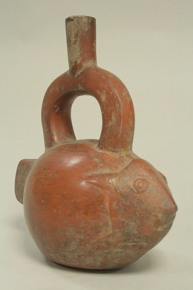 Stirrup Spout Bottle with Fish, Ceramic, Inca or Chimú 