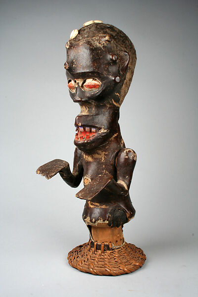 Head Crest: Figure, Wood, skin, hair, cowrie shells, pigment, Ejagham peoples, Keaka group 