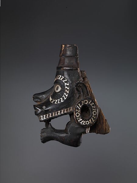 Nguzunguzu (canoe prow ornament), Wood, paint, shell, New Georgia Island people(?)