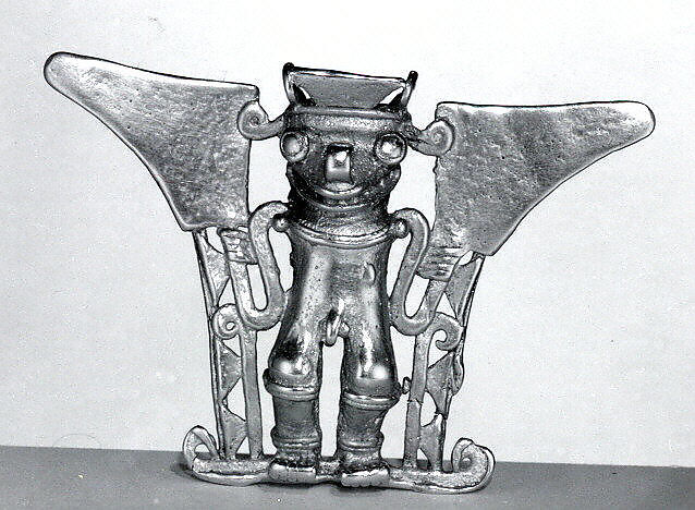 Bat-Head Figure Pendant, Gold, Diquís