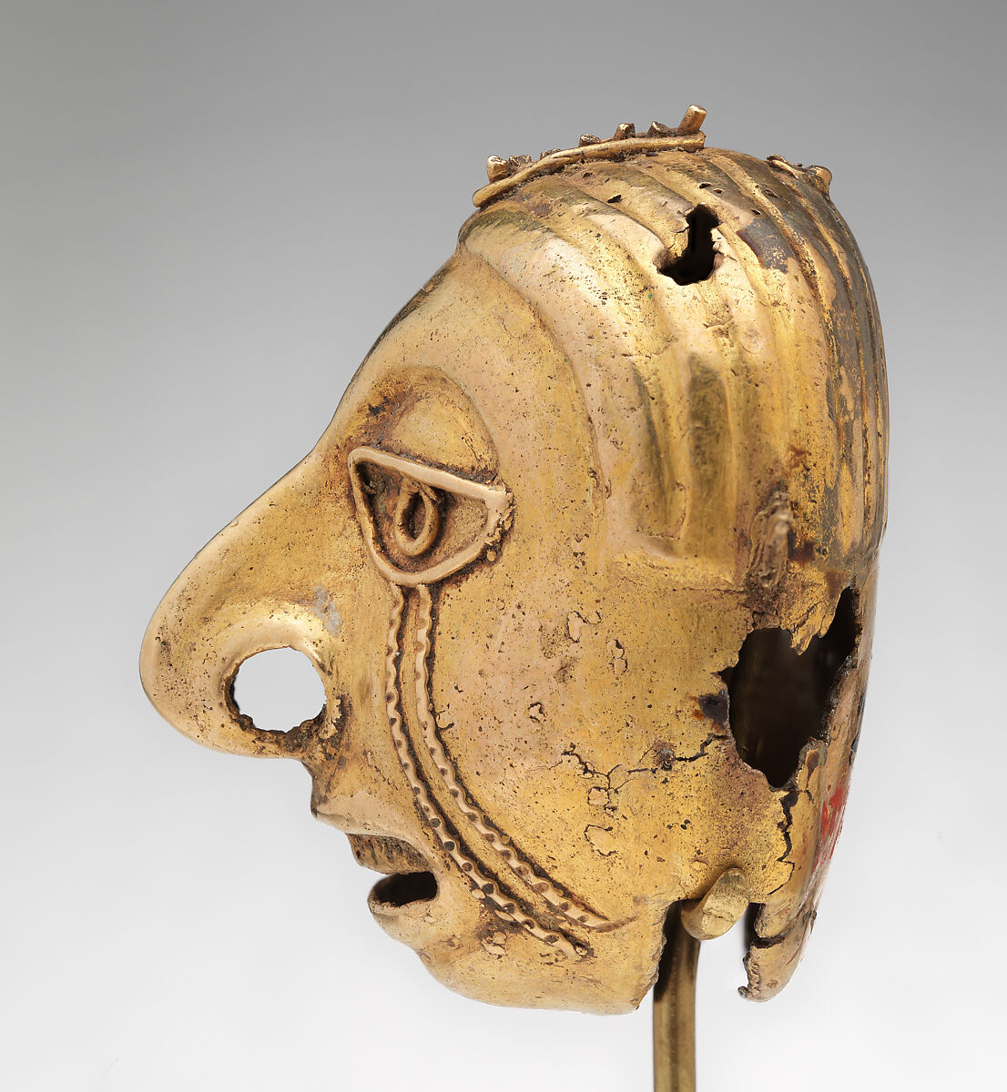 Head-shaped bell, Mexica or Mixtec (Ñuu Savi) artists, Gold (cast), Mexica (Aztec)