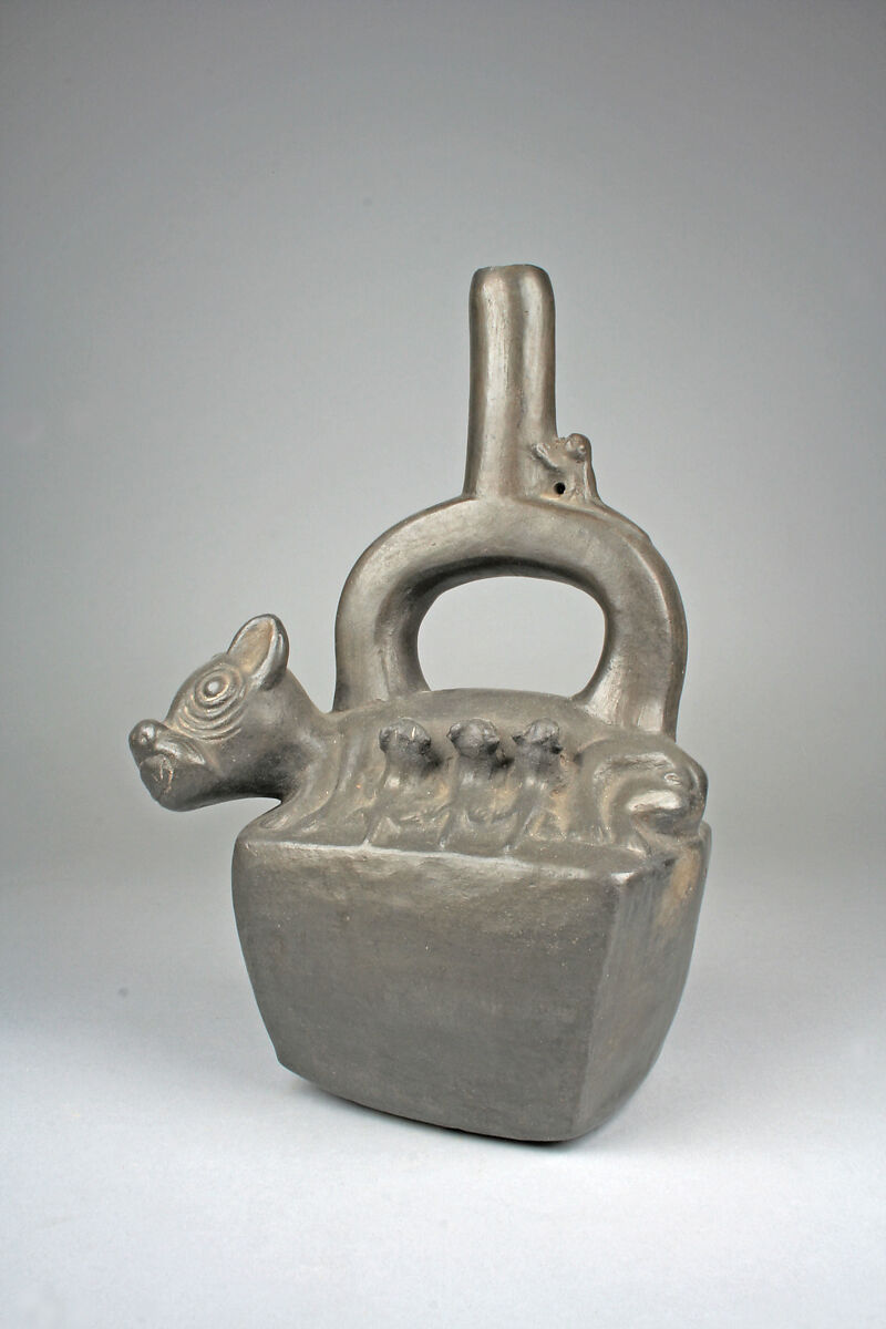 Stirrup Spout Bottle with Animals, Ceramic, slip, Chimú 