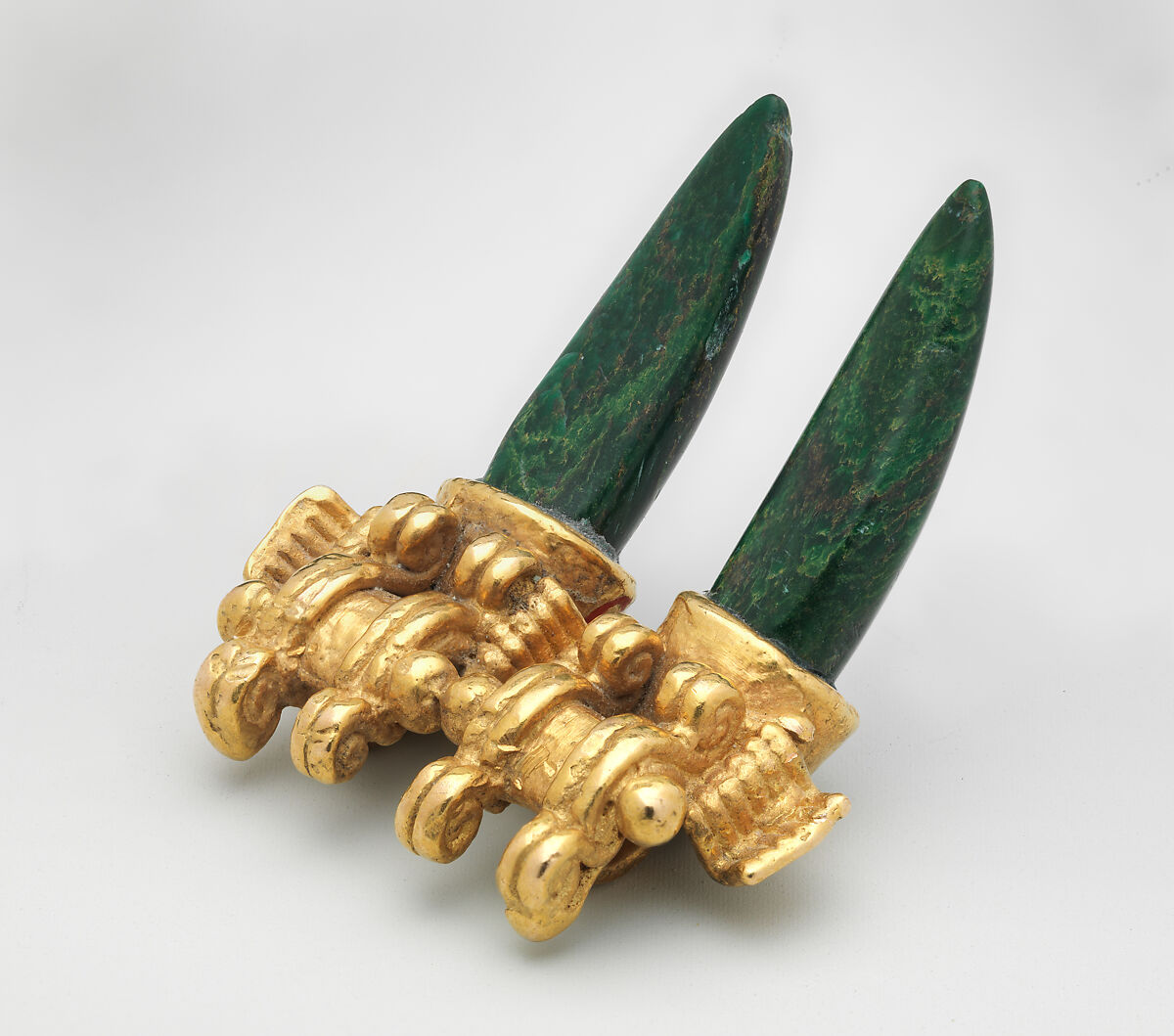 Double Crocodile Pendant, Gold (cast), greenstone, Coclé (Macaracas) 