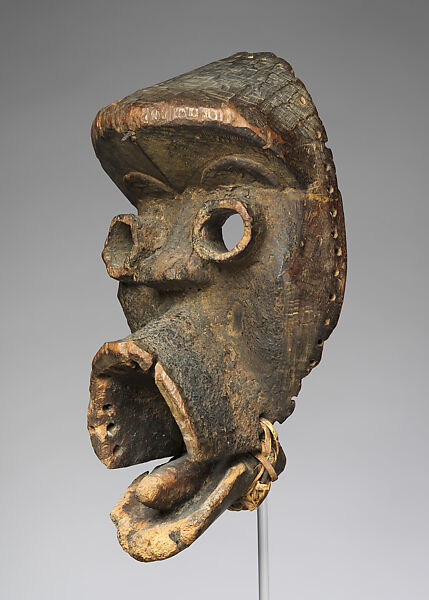 Face Mask, Dan artist, Wood, cane, iron, applied organic materials, Dan peoples