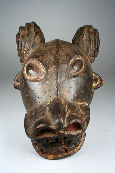 Helmet Mask: Buffalo (?), Wood, pigment, Cameroon 