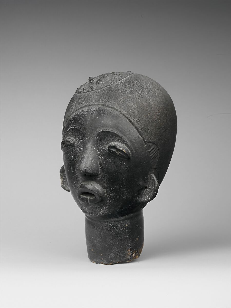 Male ntiri (memorial head), Akan artist, Terracotta, applied coating, Akan