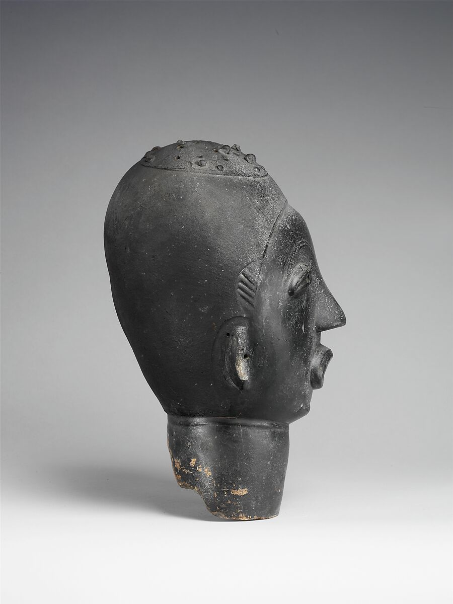 Male ntiri (memorial head), Akan artist, Terracotta, applied coating, Akan