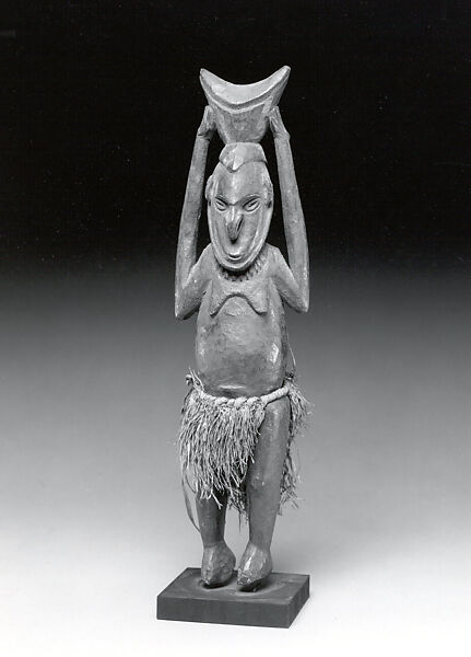 Female Figure (Kandimbwang ?), Wood, barkcloth, fiber, Murik Lakes (?) 