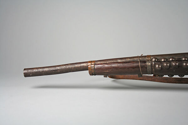 Pipe: Rifle, Wood, brass, leather, Chokwe peoples