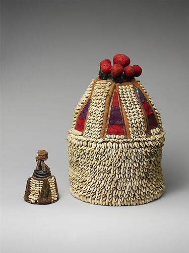 Ilé-orí (house for the head) shrine with ìbọrí