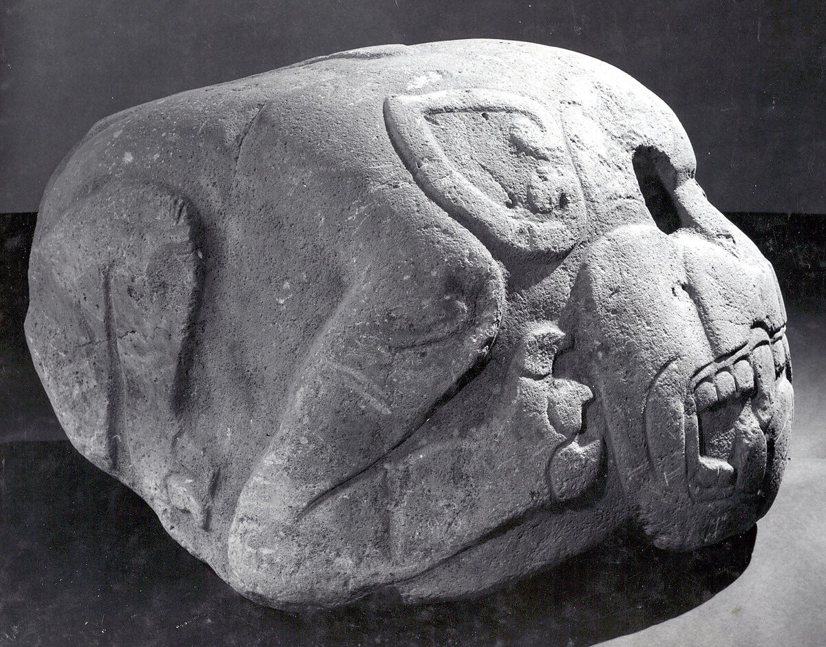 Feline, Nopiloa artist(s), Pyroxene andesite, Central Veracruz