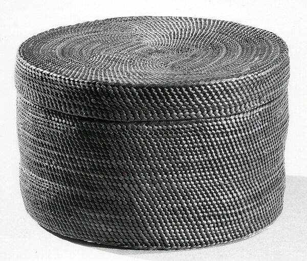 Lidded Basket, Sea grass, cedar, Makah
