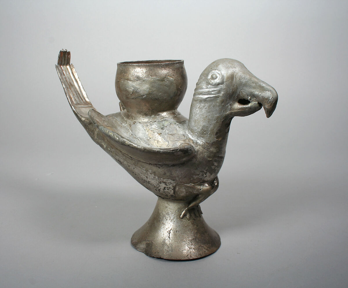 Bird-shaped vessel, Chimú artist(s), Silver, Chimú 