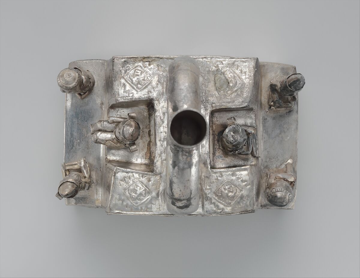 Stirrup-spout bottle with palace scene, Chimú artist(s), Silver, Chimú