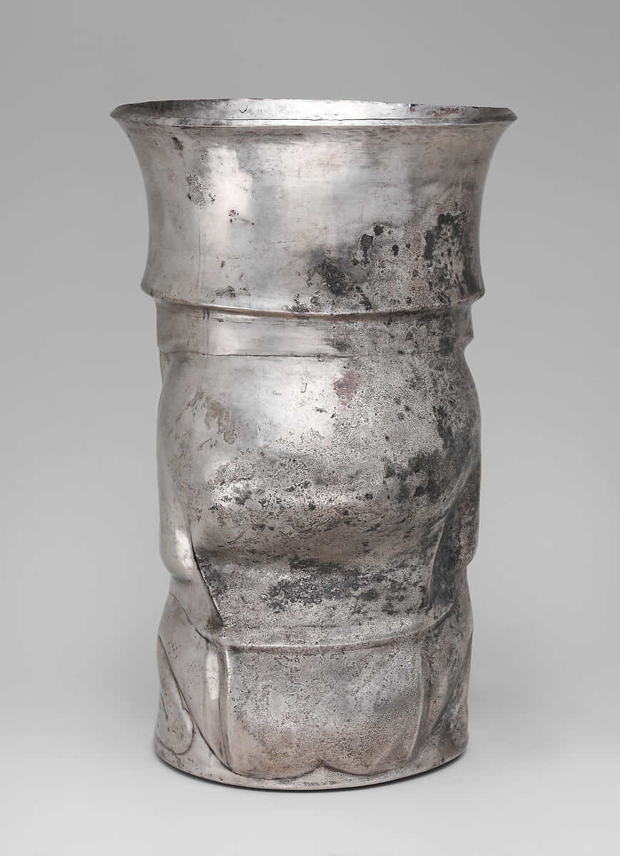 Beaker, Chimú artist(s), Silver, Chimú