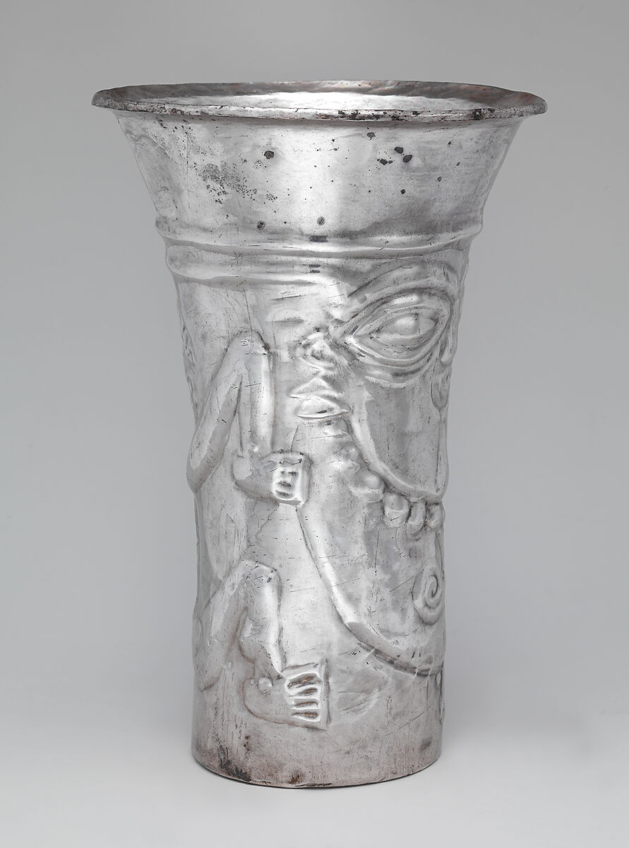 Beaker, Chimú artist(s), Silver, Chimú