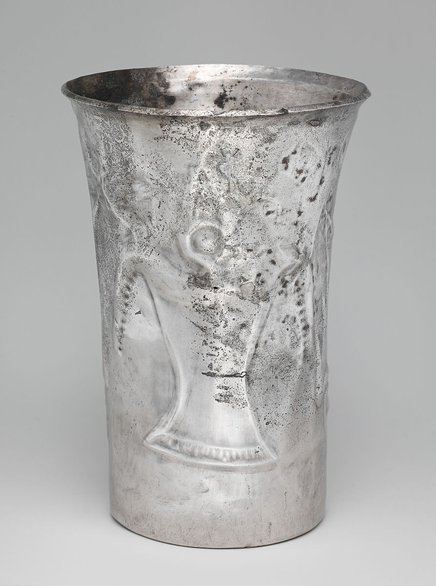 Beaker, Chimú artist(s), Silver, Chimú