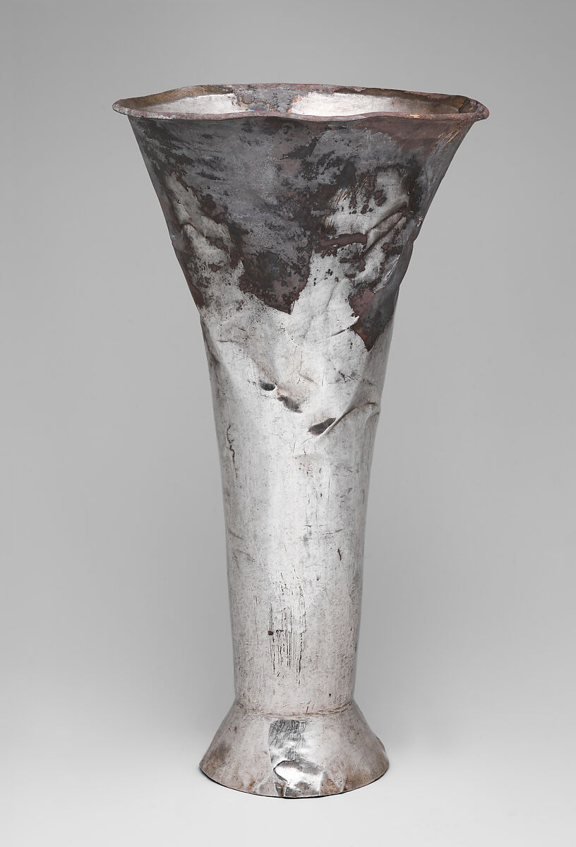 Beaker, Chimú artist(s), Silver, Chimú