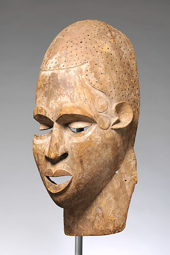 Ikem helmet mask fragment
