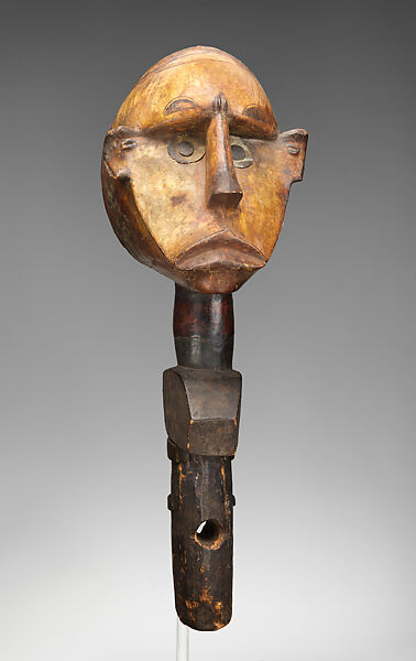 Ogbom dance crest, Southern Igbo or Ibibio artist, Wood, animal hide, metal (iron alloy, lead alloy, unknown alloy), pigment, Ibibio peoples