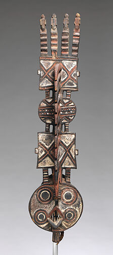 Bayiri (elderly female spirit) plank mask