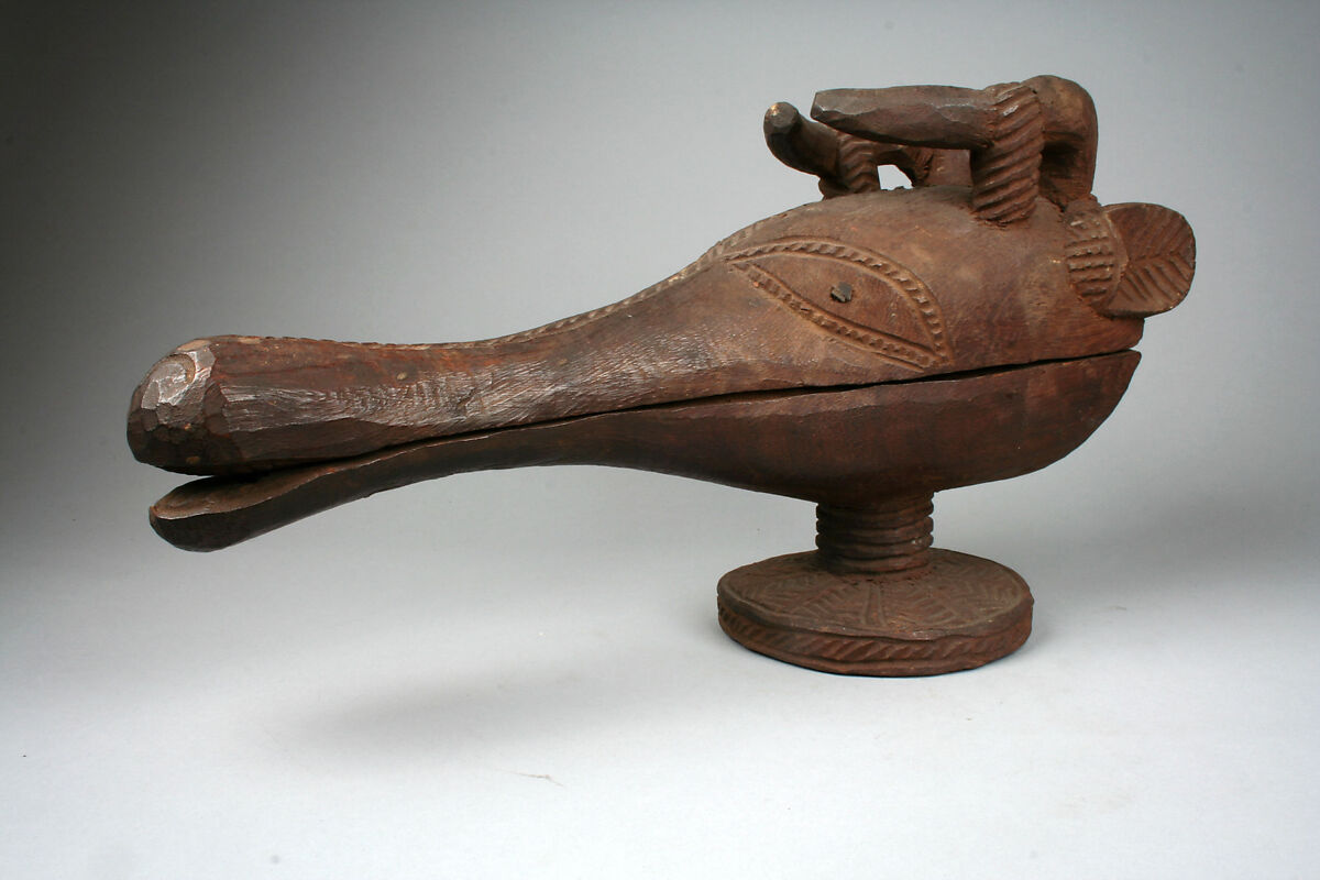 Kola Nut Vessel with Ram's Head, Ìgbèsànmwà (ivory- and wood- carving guild) artists, Wood, Edo peoples