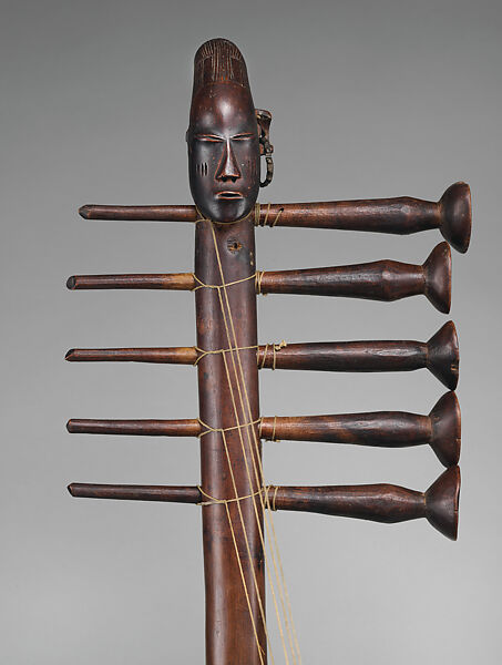 Domu (harp), Mangbetu artist, Wood, hide, plant fiber, twine, brass, Mangbetu peoples