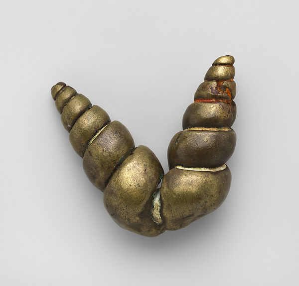 Gold Weight: Shells, Brass, Asante 