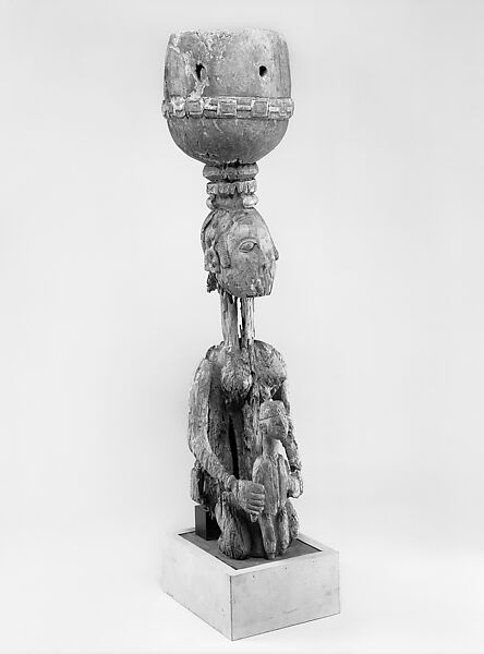 Drum: Mother and Child Base, Wood, pigment, Baga peoples 