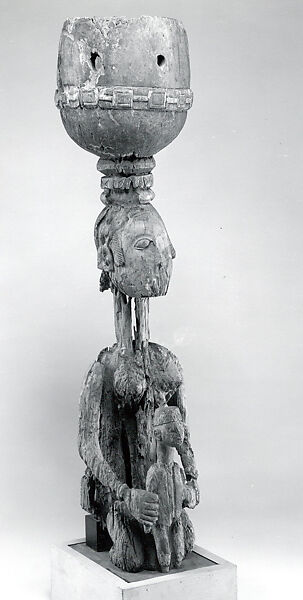 Drum: Mother and Child Base, Wood, pigment, Baga peoples