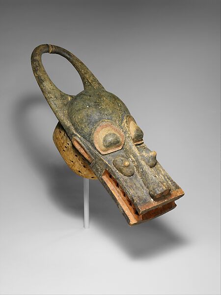 Helmet Mask (Bo Nun Amuin), Wood, pigment, egg shell (?), Baule peoples 