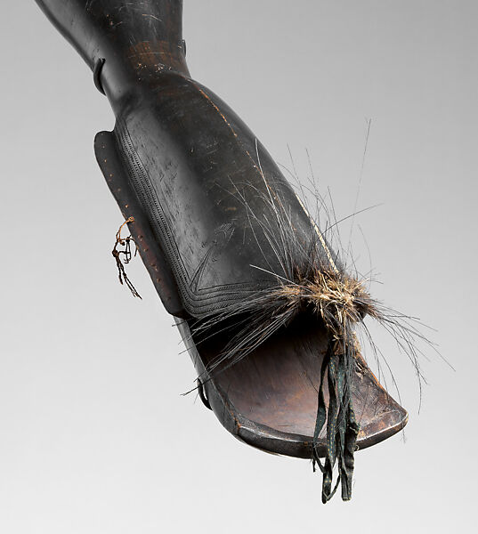 Drum (Warup), Wood, reptile skin, nuts, feathers, fiber, pigment, Torres Strait Island people