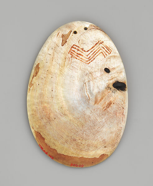 Riji, jakoli, or longkalongka (engraved pearl shell), Aboriginal artist, Pearl shell, ocher, Western Kimberley